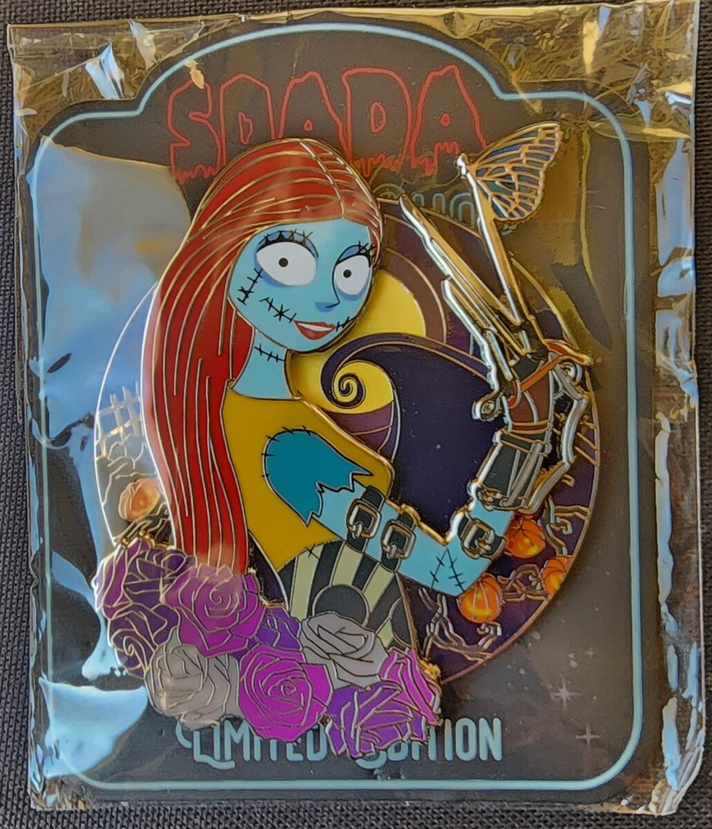 L.E. DISNEY NIGHTMARE BEFORE CHRISTMAS SALLY AS EDWARD SCISSORHANDS FANTASY PIN