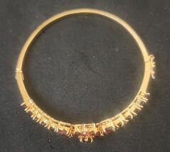 Vintage Gold Tone Garnet Bracelet