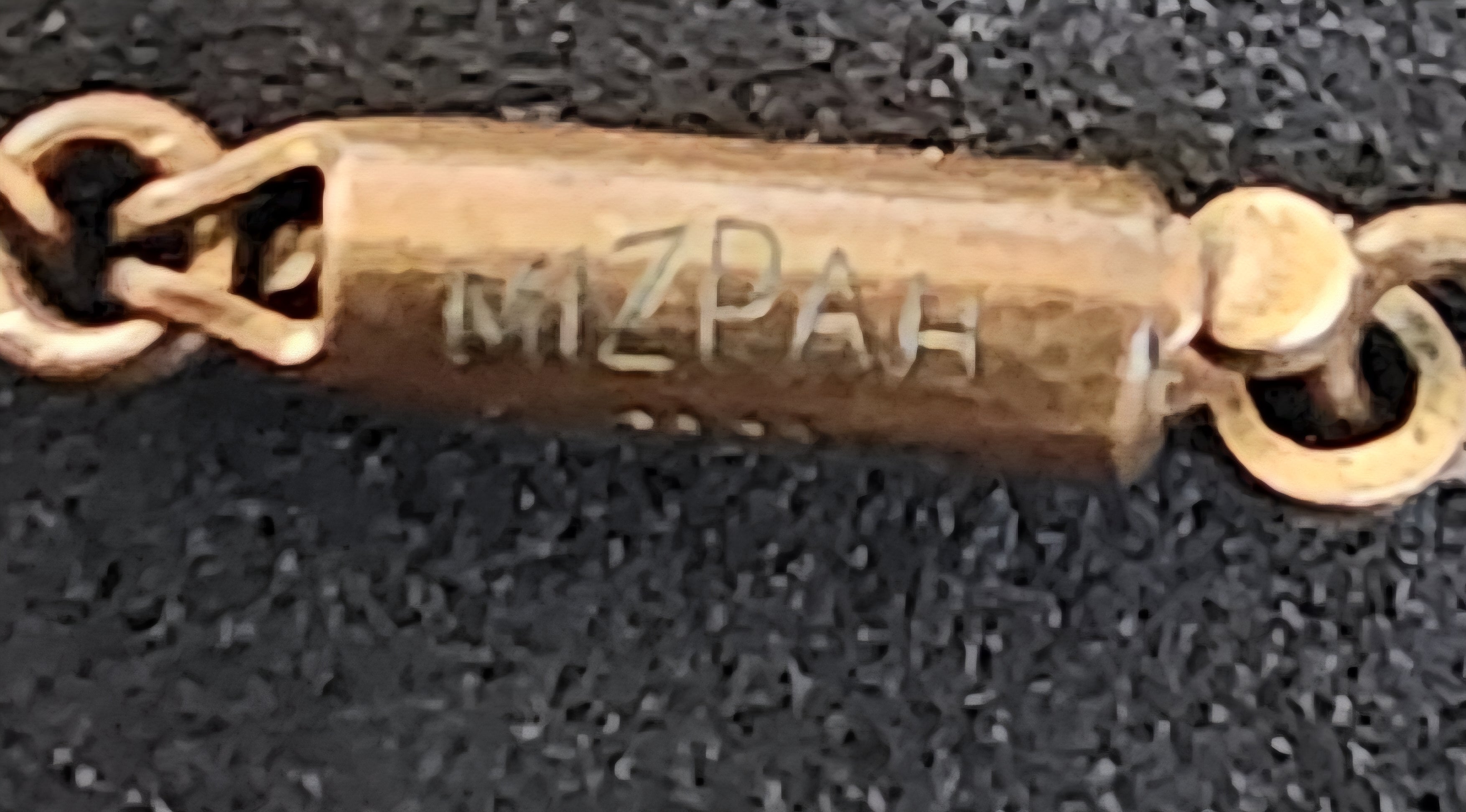 VINTAGE WARD Bros. MIZPAH SHAMROCK and PEARL necklace (1950s-70s)