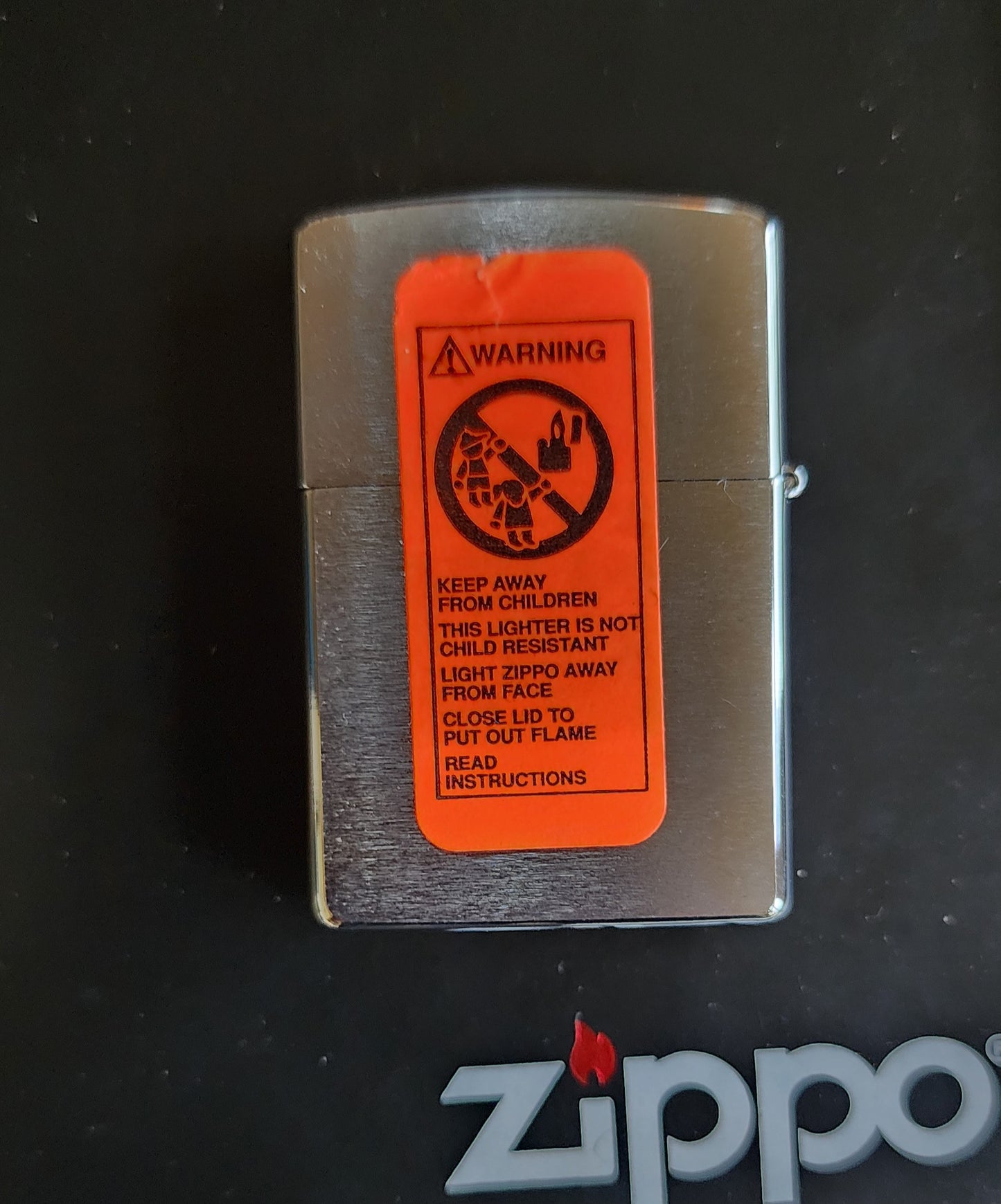 VINTAGE ZIPPO 1997 THE PETTY GIRL RED PINUP LIGHTER SEALED IN BOX