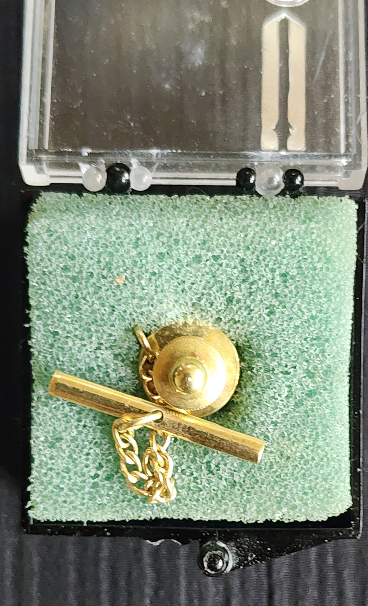 VINTAGE MILITARY UNITED STATES ARMED FORCES SPORTS LAPEL PIN NOS