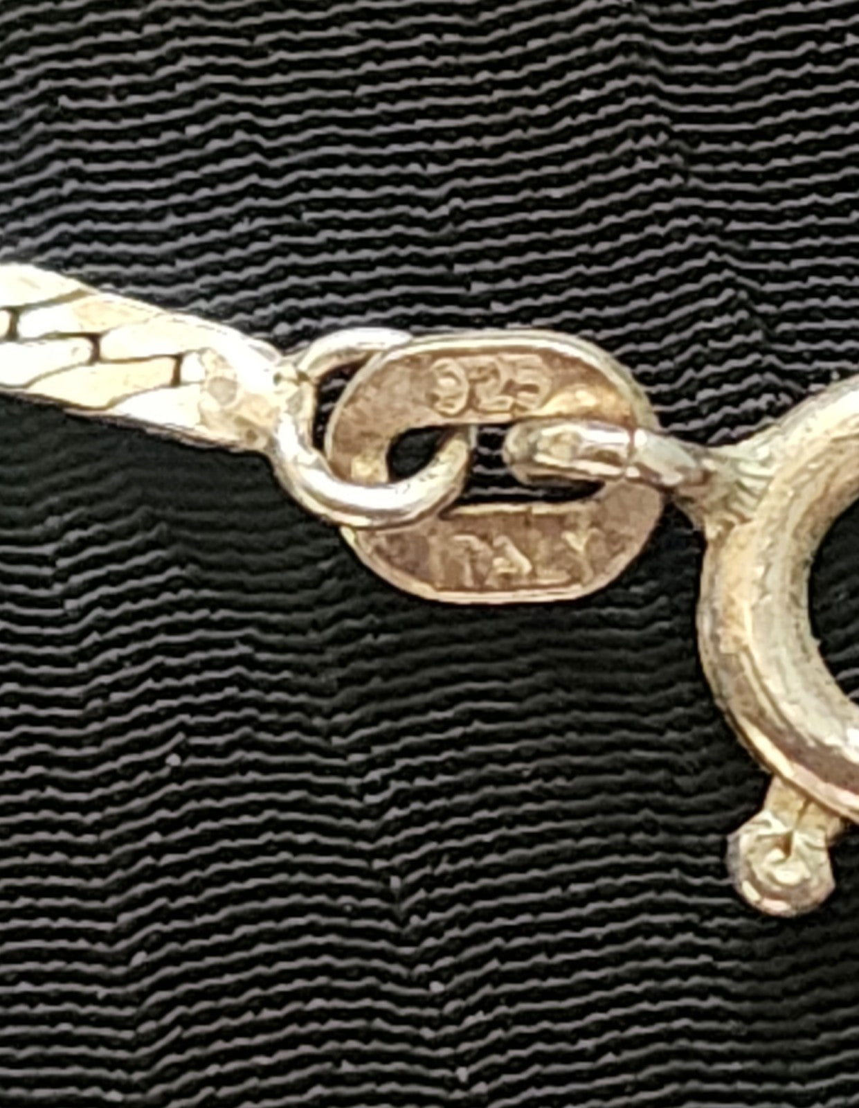 Vintage 925 Italy Sterling Silver heart pendant and chain necklace