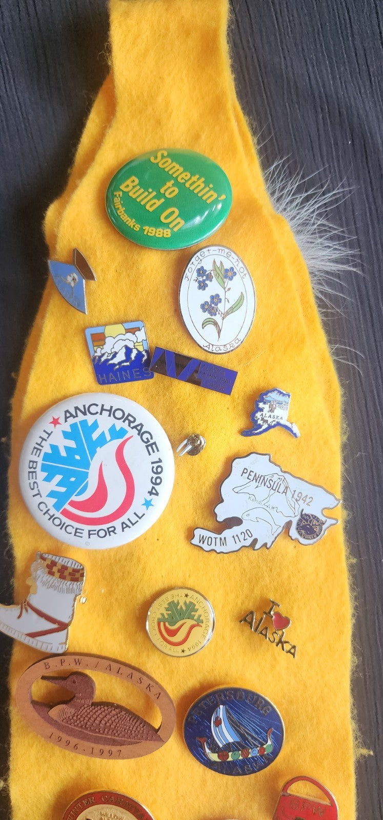 LOT OF (37) LAPEL/HAT PINS And Handmade Alaska Sash ALASKA ENAMEL MIXED VINTAGE