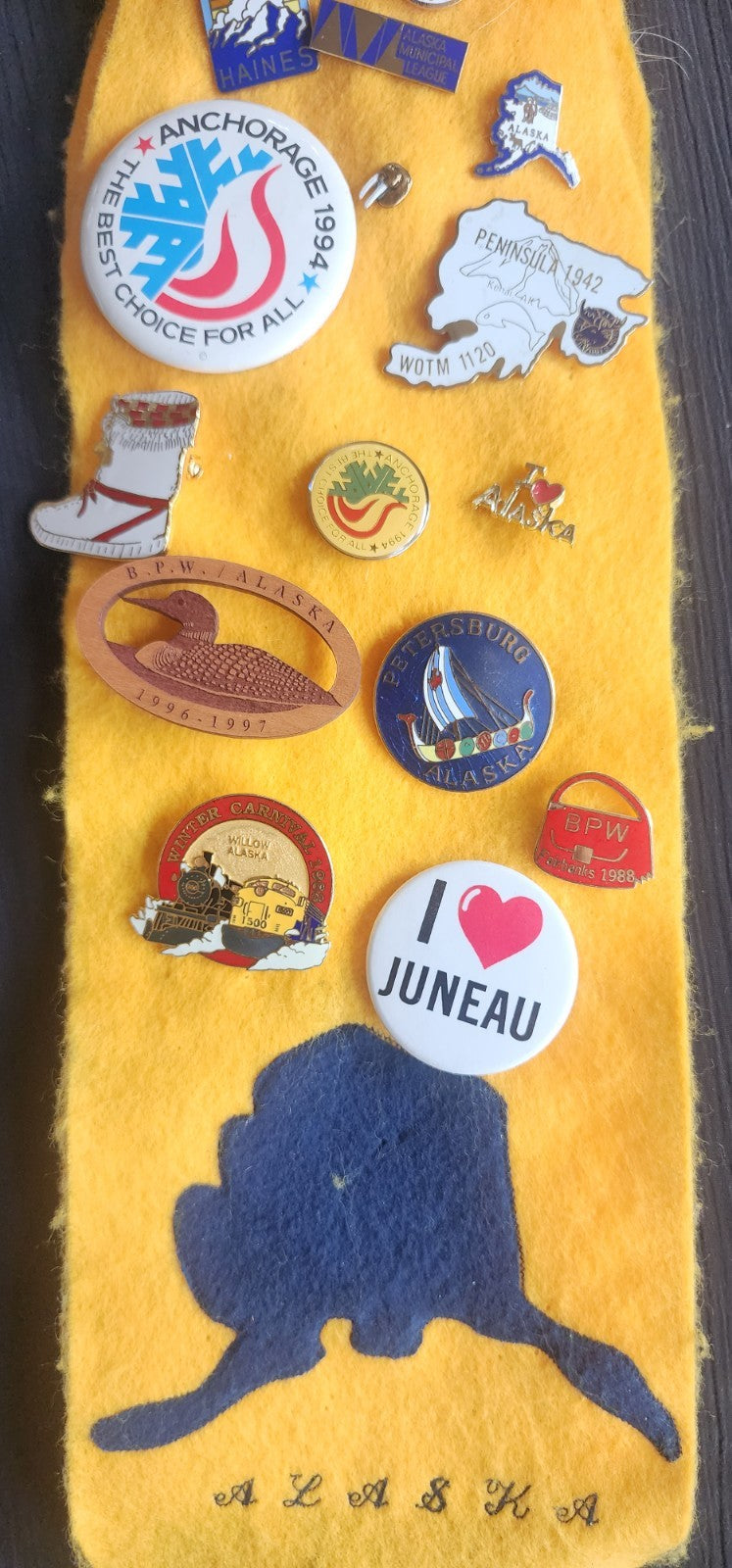 LOT OF (37) LAPEL/HAT PINS And Handmade Alaska Sash ALASKA ENAMEL MIXED VINTAGE