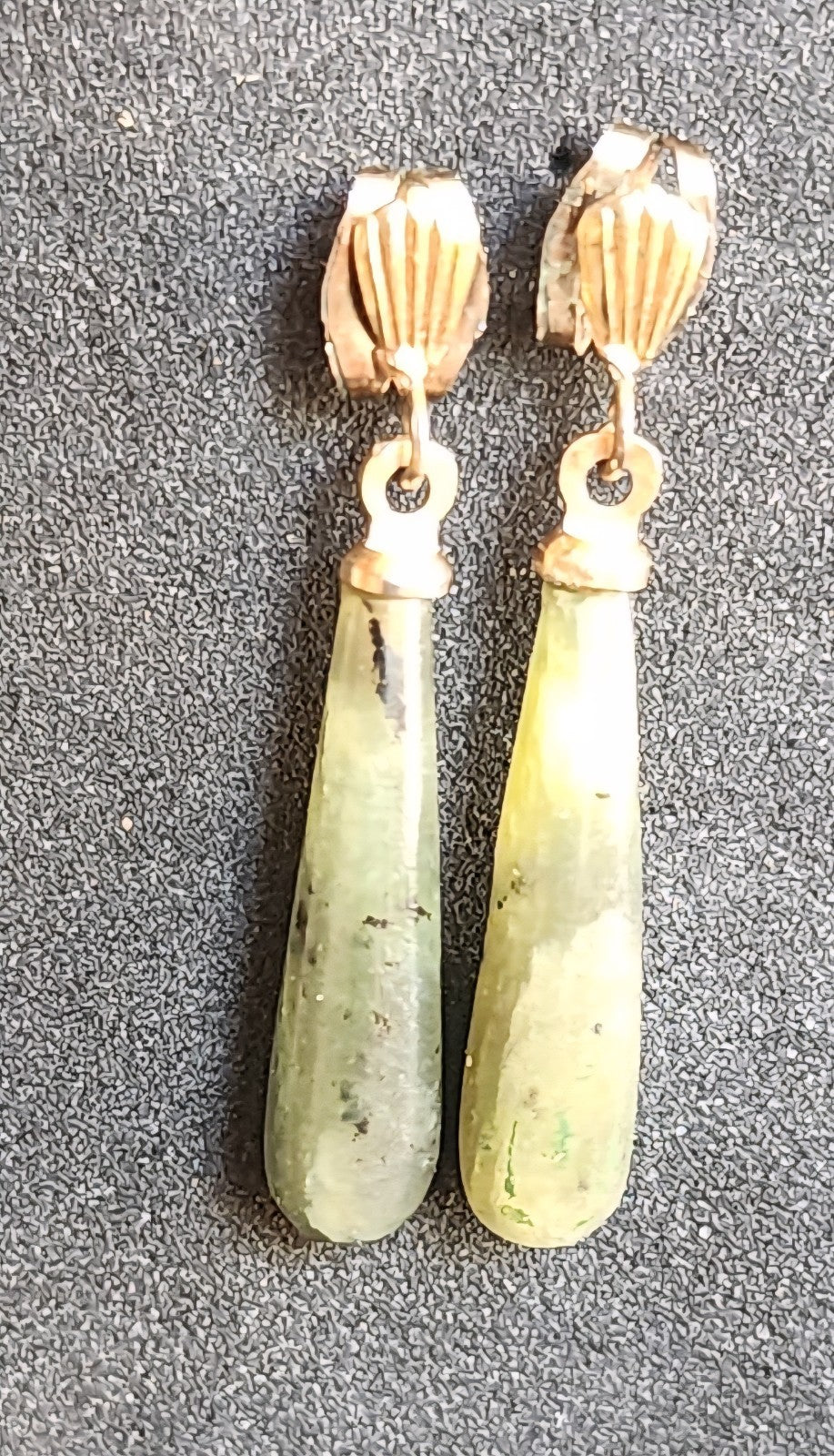Vintage Nephrite Jade Teardrop Dangle Earrings 14k Gold Posts