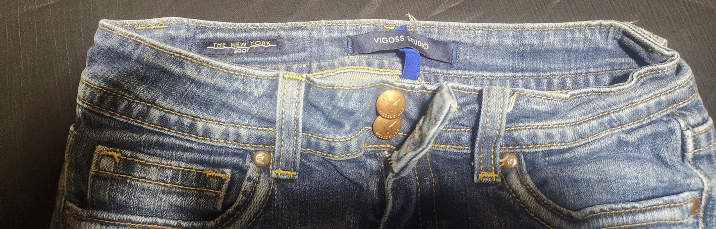 Vigoss The New York  Boot Cut Thick Stitch Woman’s Jeans Size 3/4 Length 34